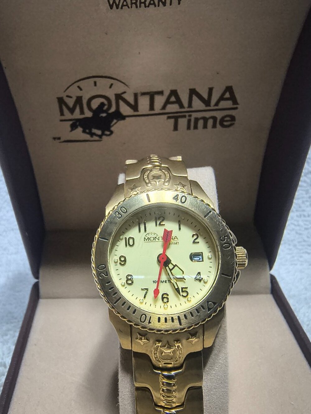 Montana Silversmiths Watch Gold Engraved Horseshoe Band Date New Bat +Box Great